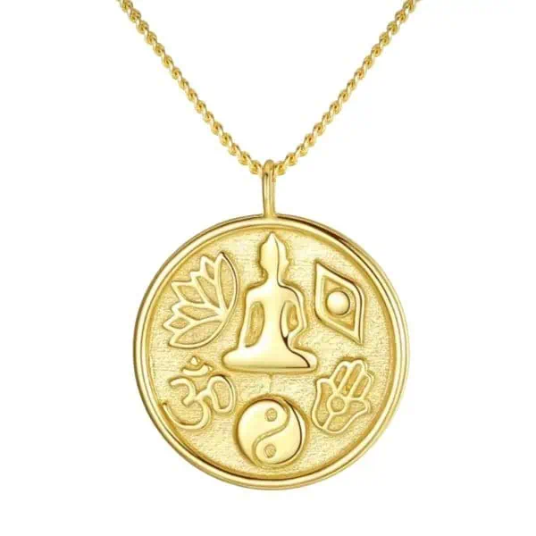Product Afbeelding Vooraanzicht van onze prachtige balans ketting goud. Deze ketting heeft 5 symbolen. Boedha, lotusbloem, ying yang gemaakt van 925 sterling zilver met een laagje 14 karaat goud. Inclusief ketting 45 cm.