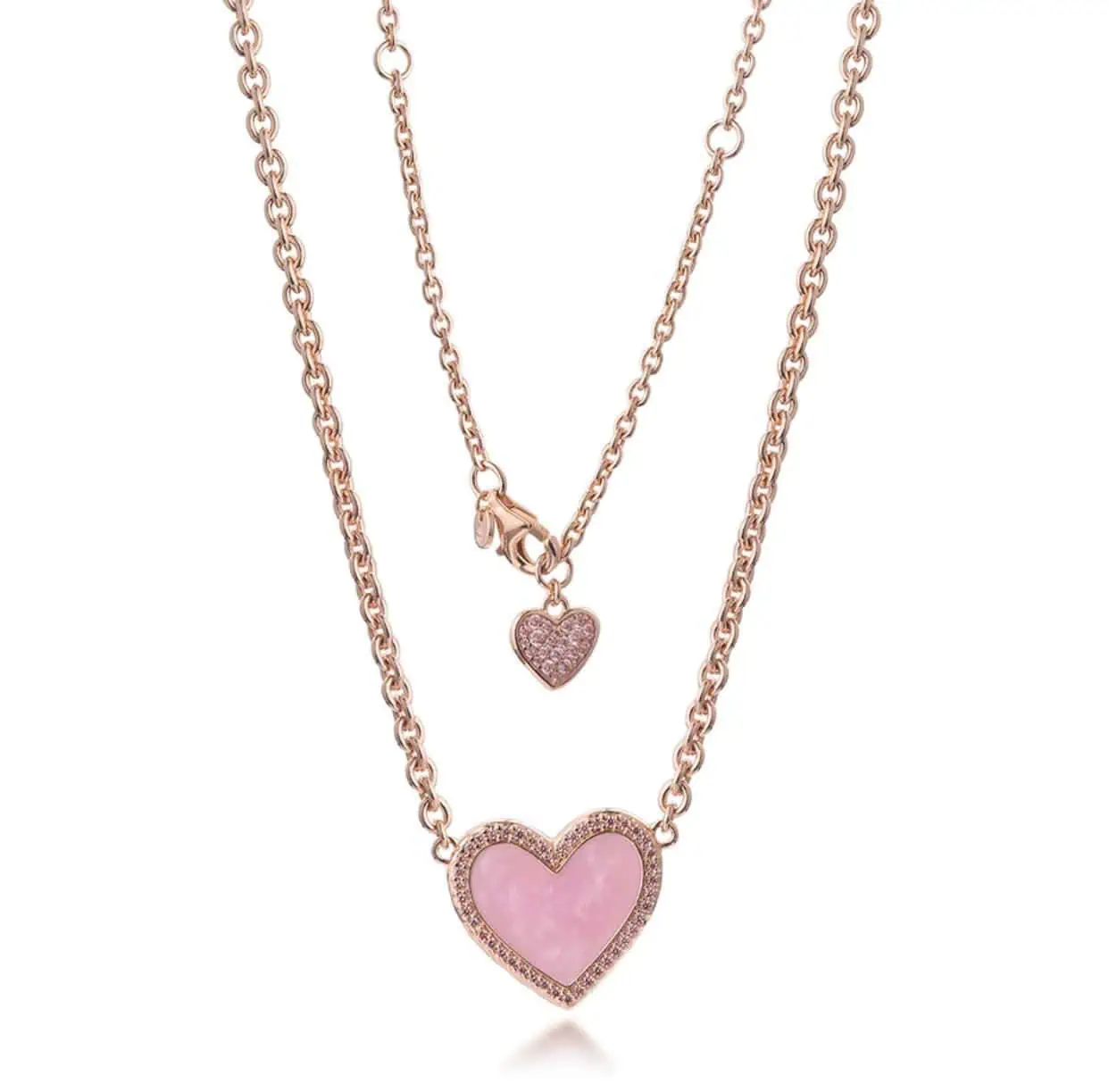 Product Afbeelding Vooraanzicht van onze prachtige pink mix ketting. Deze ketting heeft een groot roze hart met parelmoer roze. De pinky mix ketting is gemaakt van 925 sterling zilver met een laagje rose goud.